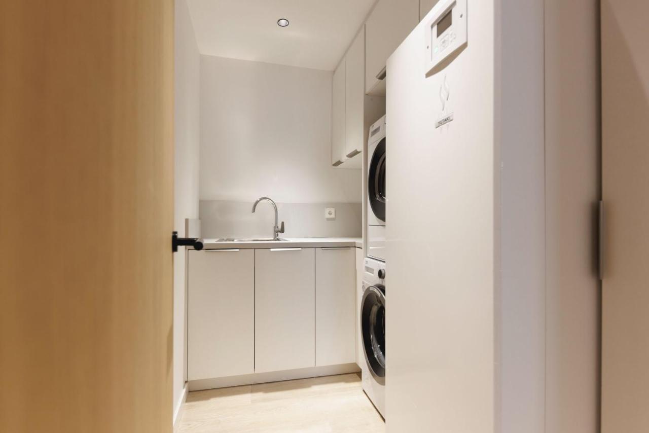 Bravissimo Centre, Modern 2-Bedroom Apartment Херона Екстериор снимка